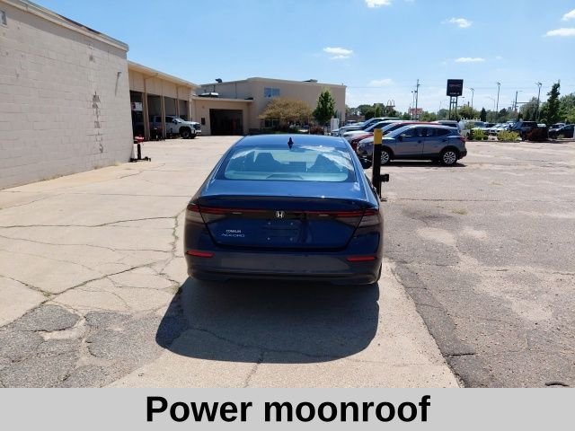 Used 2024 Canyon River Blue Metallic Honda EX image 6