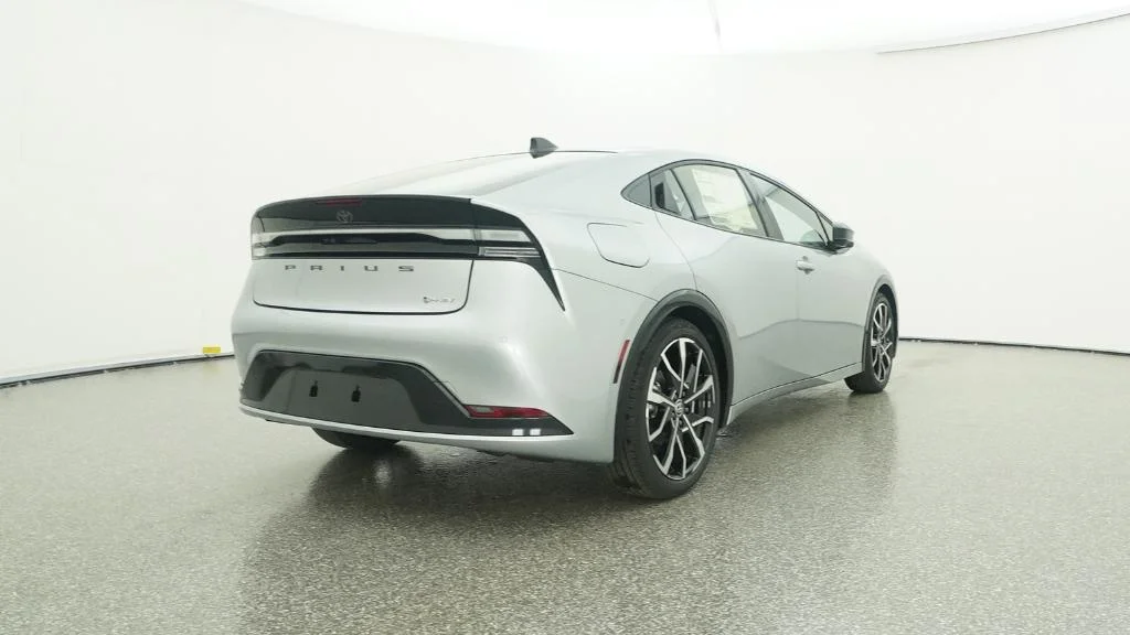 New 2026 Cutting Edge Toyota XSE Premium image 11