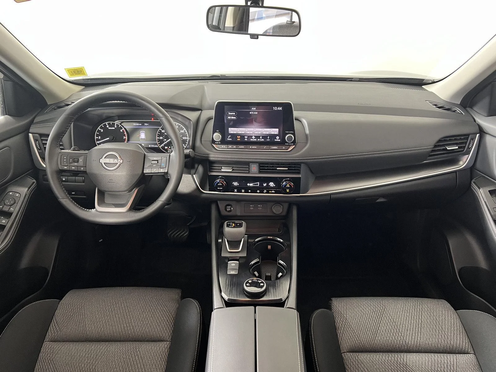 Used 2025 Gy Nissan SV image 17