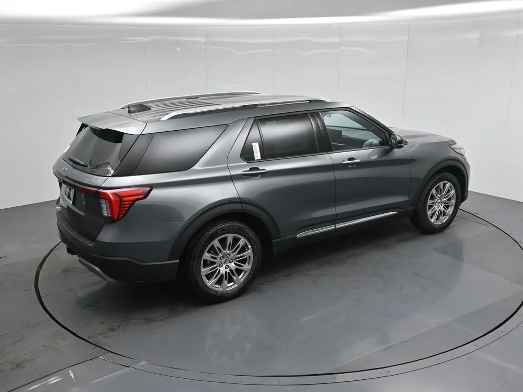 New 2026 Carbonized Gray Metallic Ford Platinum image 40