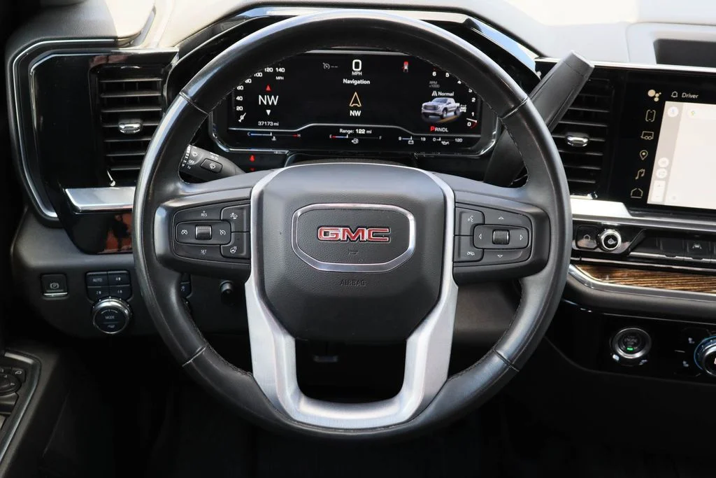 Used 2024 Gray GMC Elevation image 14
