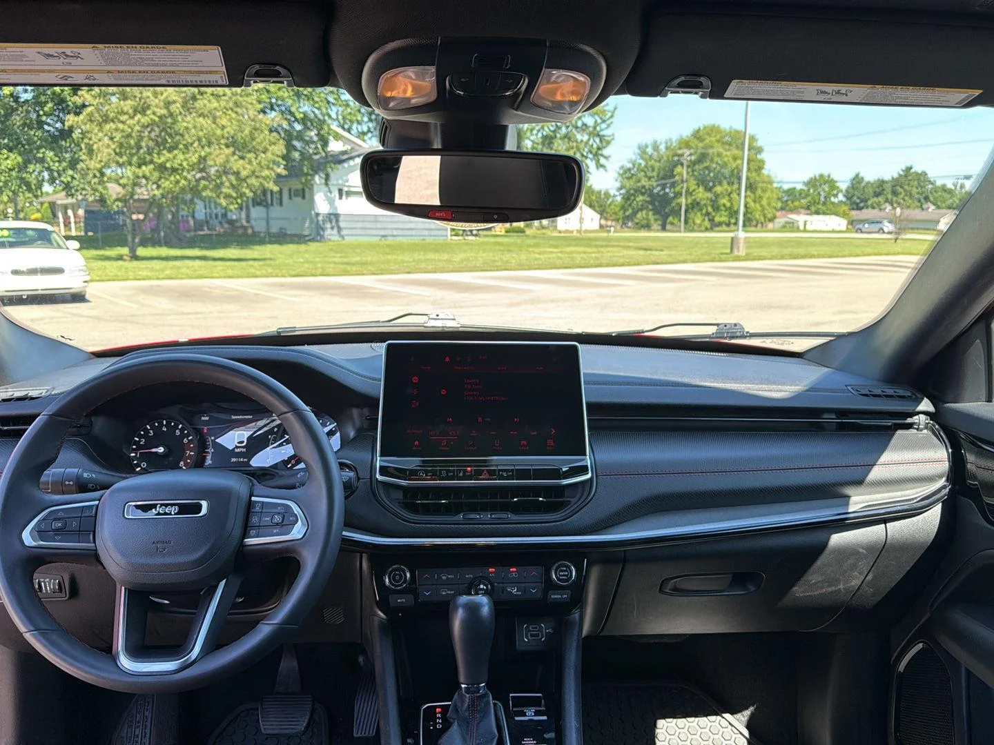 Used 2025 Red Hot Pearlcoat Jeep Trailhawk image 16