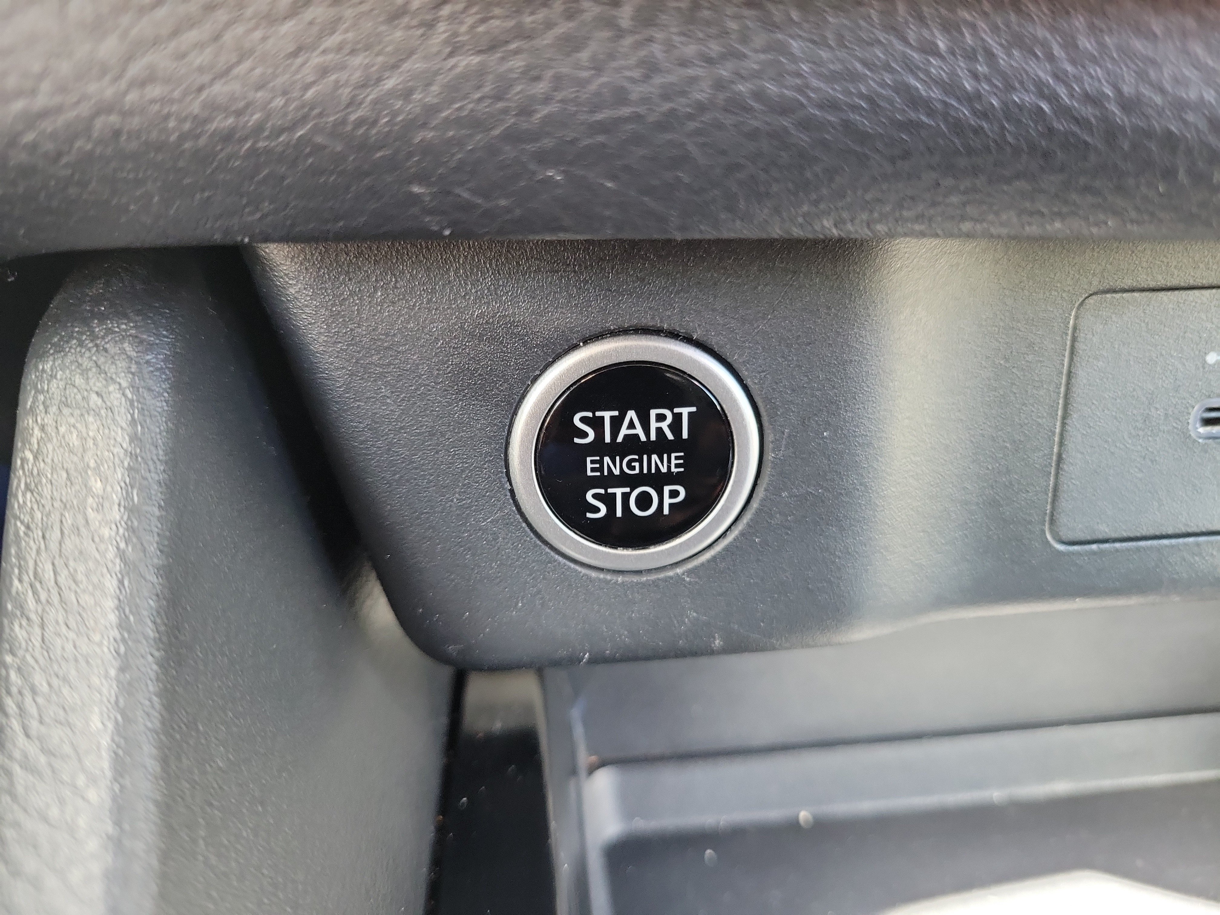 Used 2023 Scarlet Ember Tintcoat Nissan S image 27