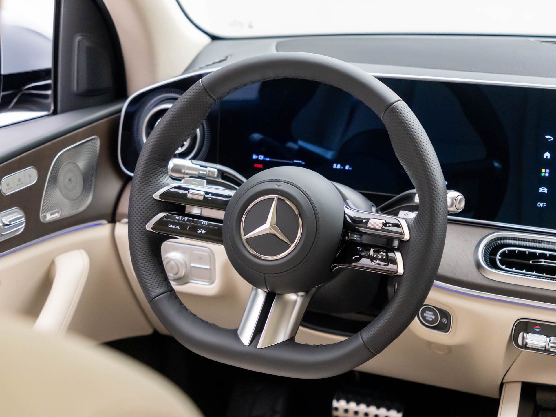 New 2027 Silver Mercedes-Benz GLE 450 image 11