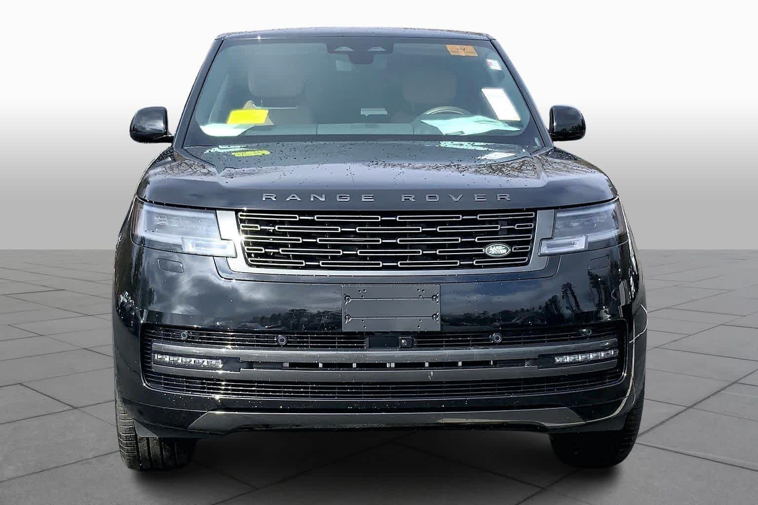 New 2026 Santorini Black Land Rover Autobiography image 2