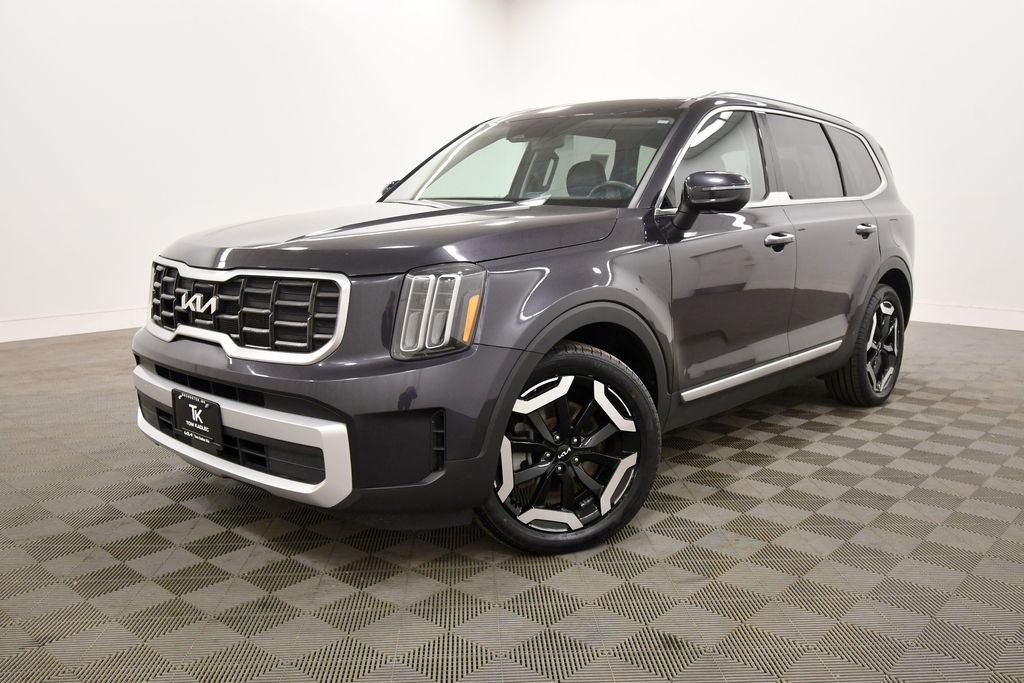 Certified 2025 Kia Telluride S with VIN 5XYP6DGC0SG588483 for sale in Rochester, Minnesota