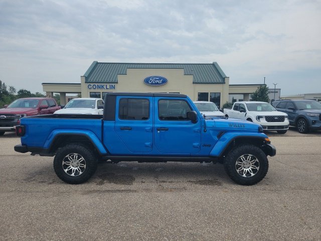 Used 2022 Blue Pearl Jeep Willys image 19