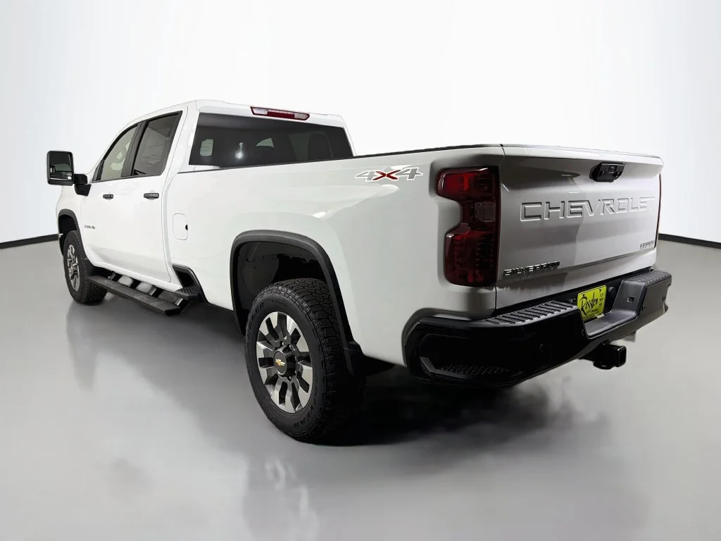 2026 Chevrolet Silverado 2500 HD Custom - Photo 8