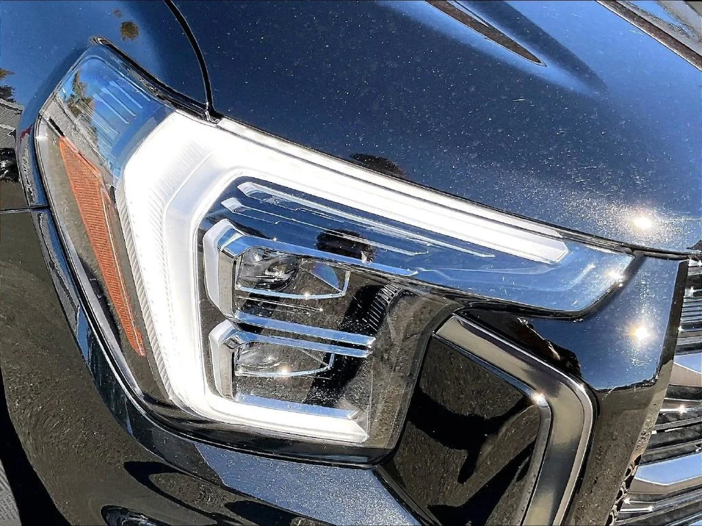 Used 2026 Black GMC AT4 image 32
