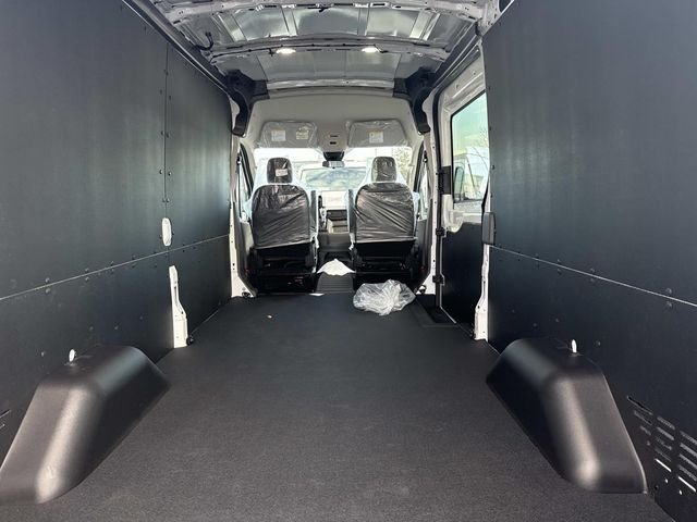 New 2026 Oxford White Ford Cargo Van image 4