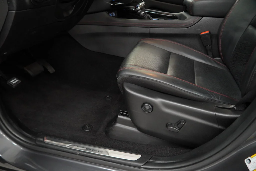 Used 2023 Gray Dodge Citadel image 35