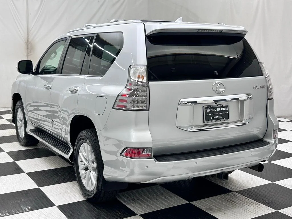 Used 2016 Silver Lexus 460 image 5