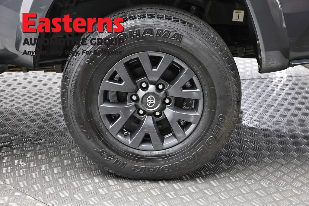 Used 2020 Gray Toyota SR5 image 8