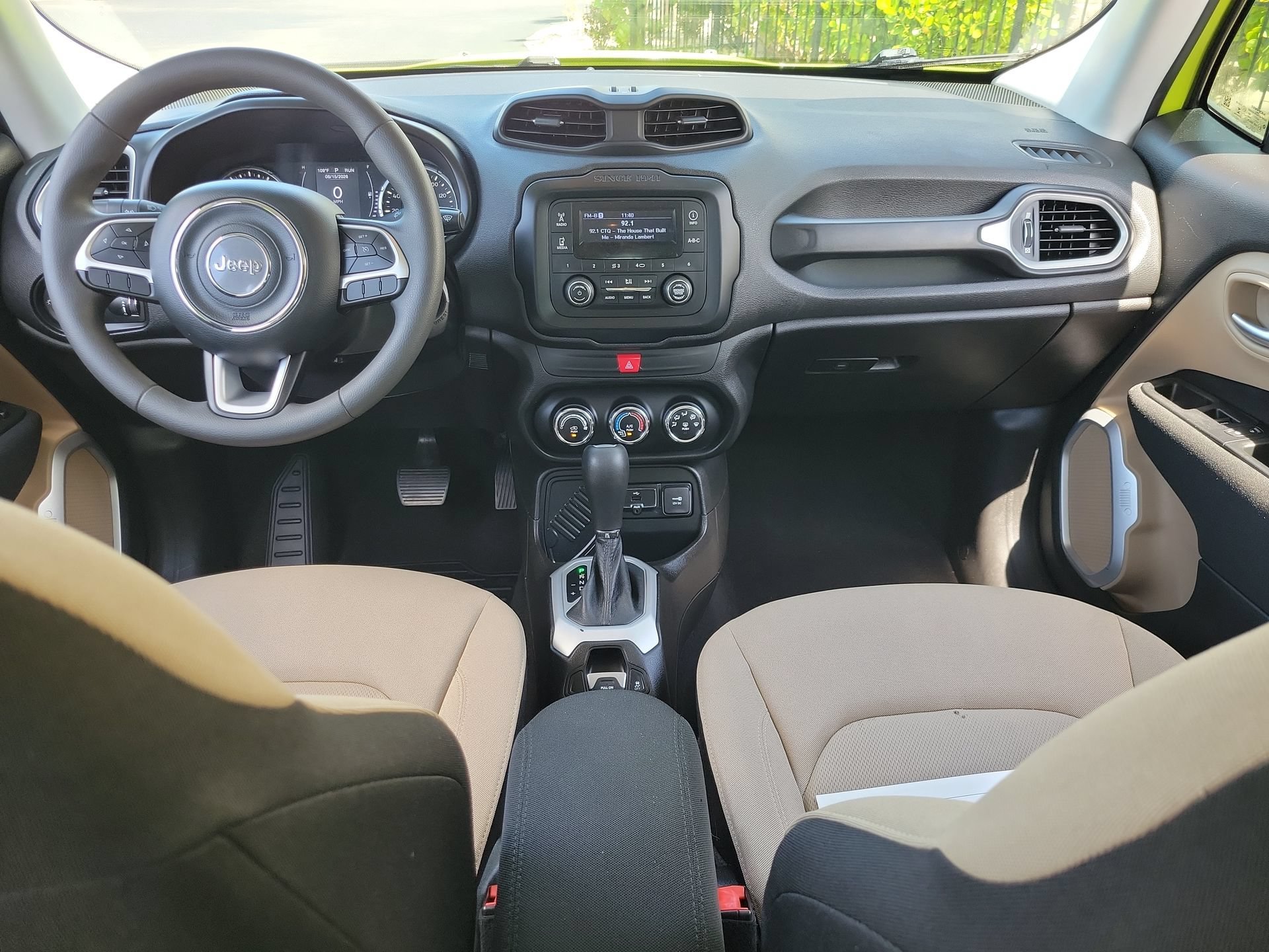 Used 2017 Hypergreen Clearcoat Jeep Sport image 14