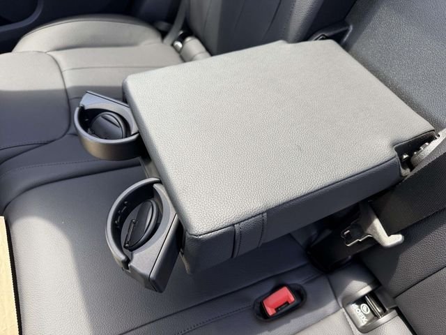 New 2026 Mountain Grey Metallic Mercedes-Benz GLB 250 image 34