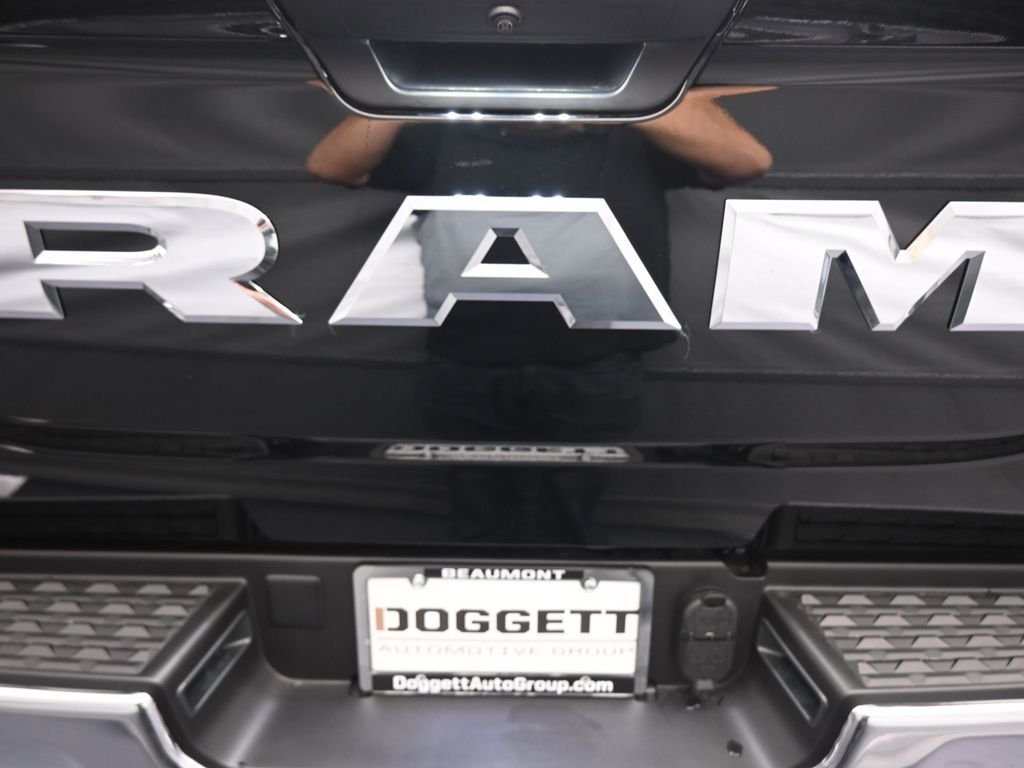 New 2026 Diamond Black Crystal Pearlcoat RAM Tradesman image 10