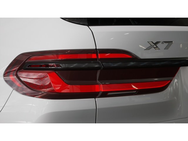 New 2027 Alpine White BMW xDrive40i image 8