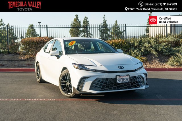 2025 Toyota Camry SE