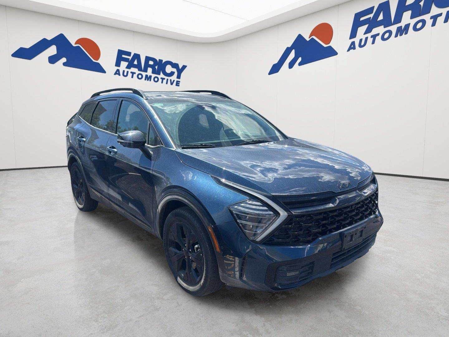 Used 2025 Vesta Blue Kia X-Line Prestige image 4