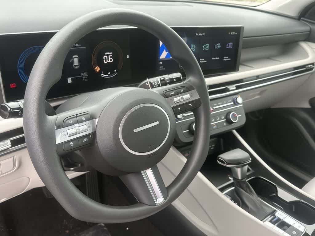 New 2026 Phantom Black Hyundai SE image 16