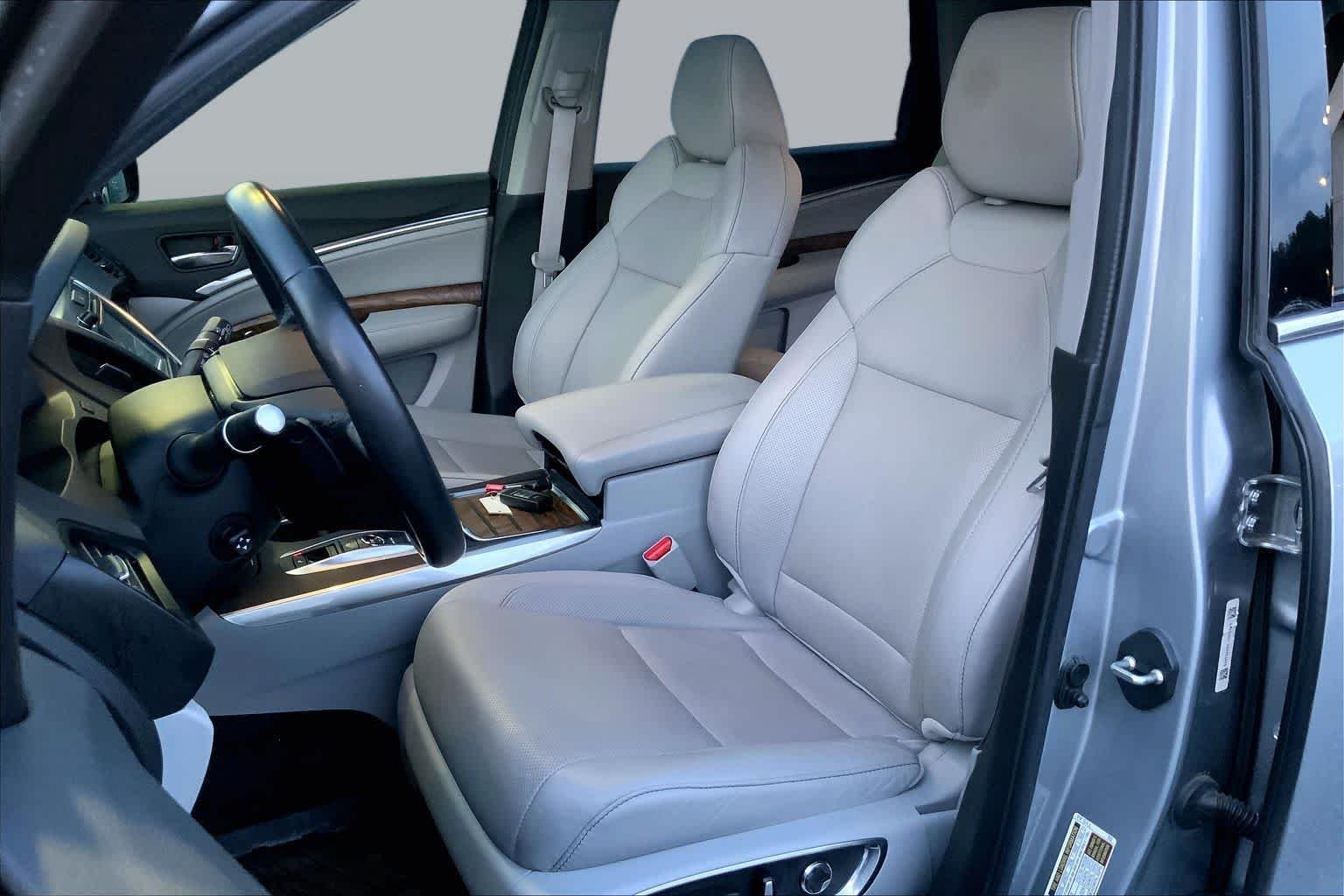 Used 2020 Lunar Silver Metallic Acura w/Technology Pkg image 7