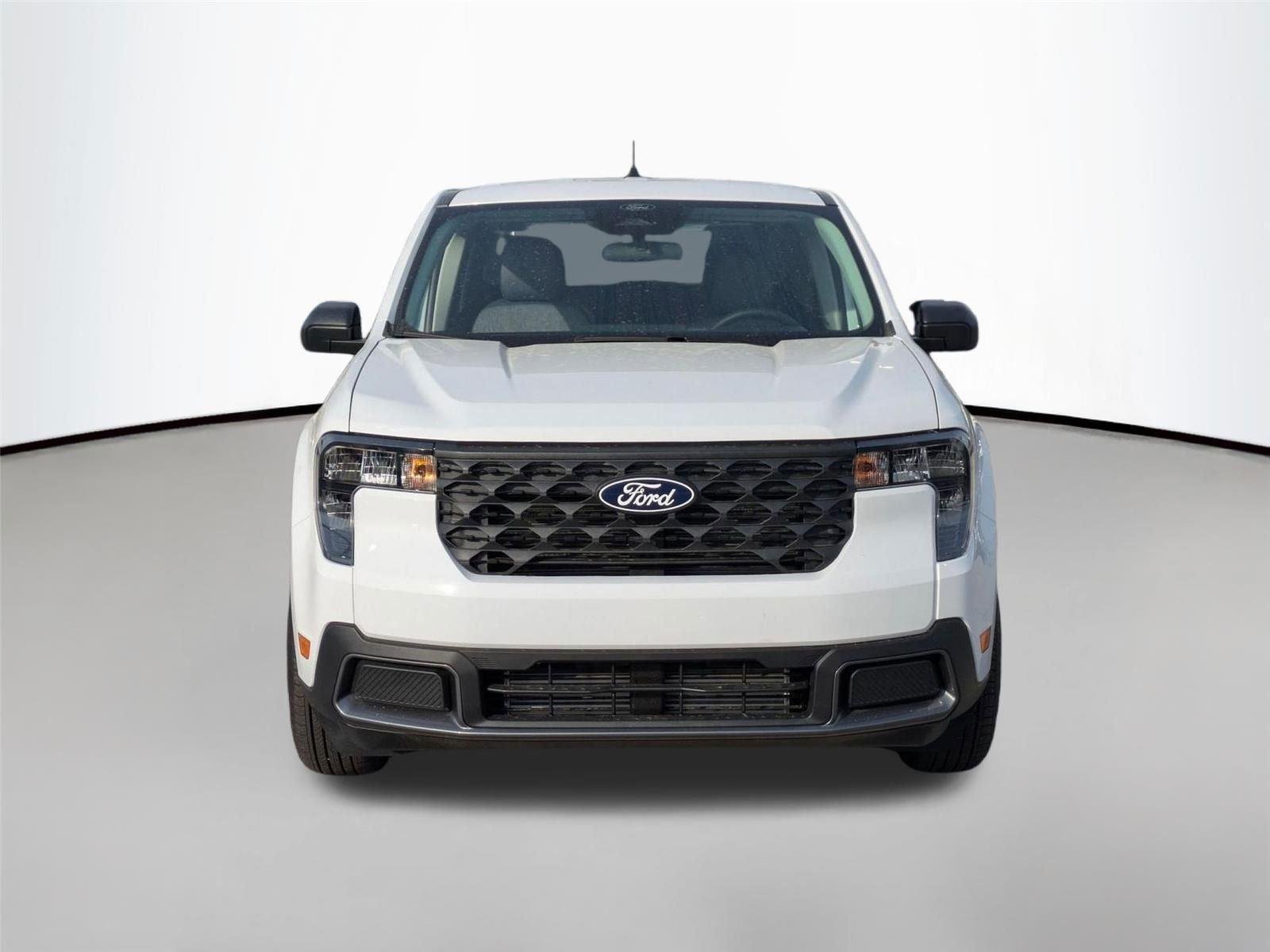 New 2026 Oxford White Ford XLT image 2