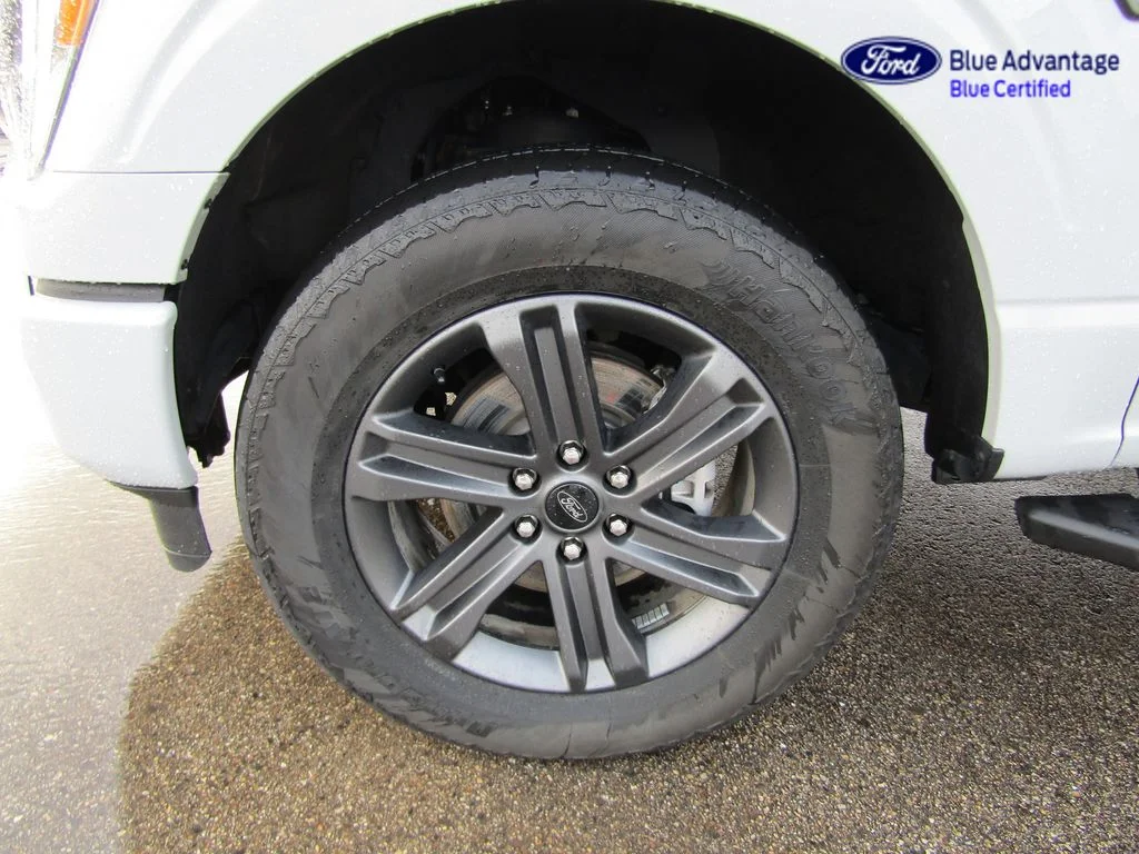 Certified Used 2023 Avalanche Ford XLT image 16