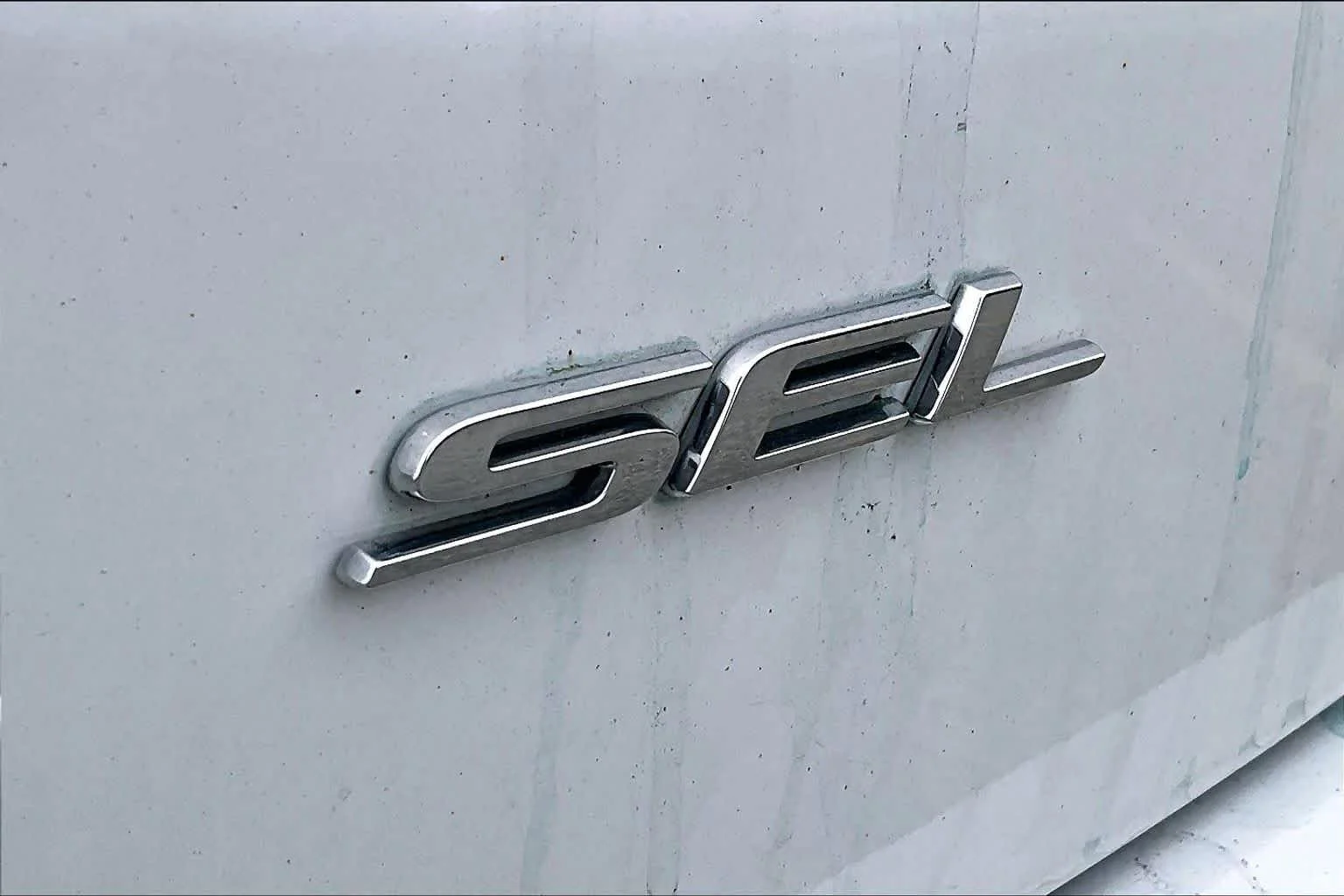 Certified Used 2024 Oxford White Clearcoat Ford SEL image 10