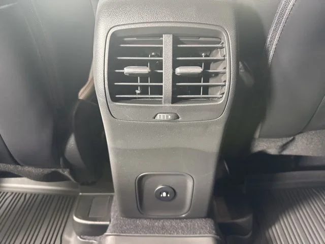 New 2026 Agate Black Metallic Ford ST-Line image 13