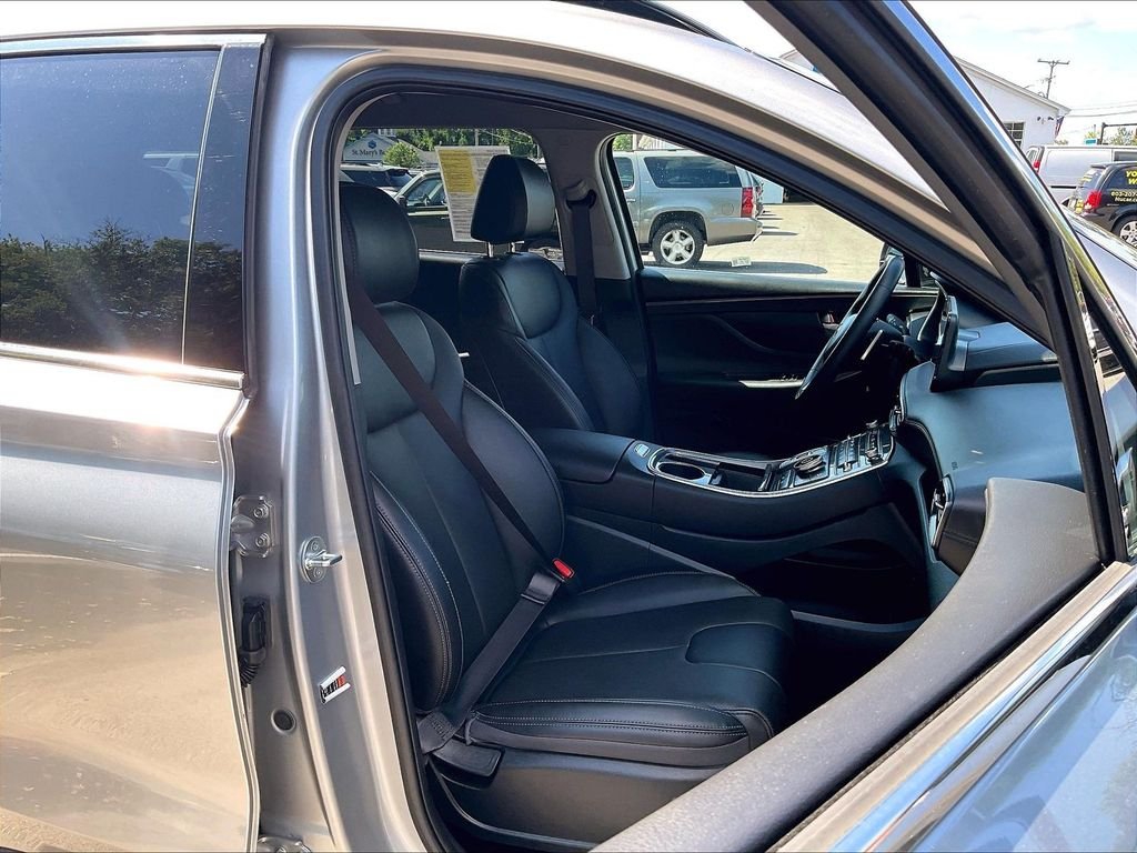 Used 2023 Silver Hyundai XRT image 11