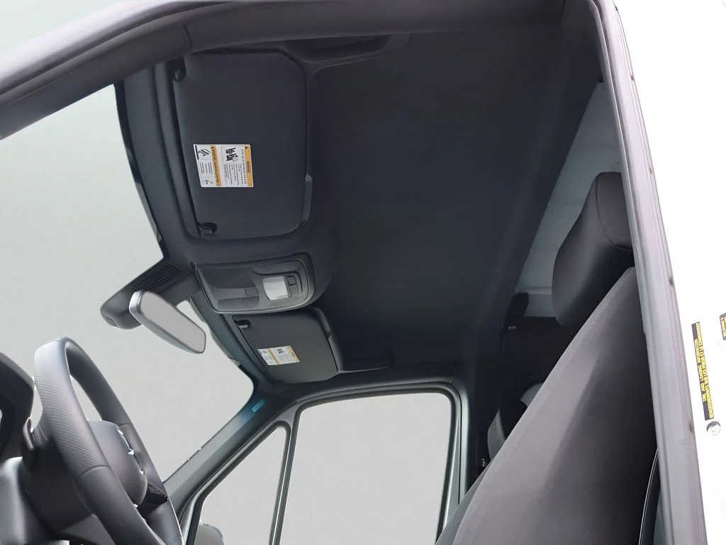 New 2026 Arctic White Mercedes-Benz Cargo 144 WB image 39