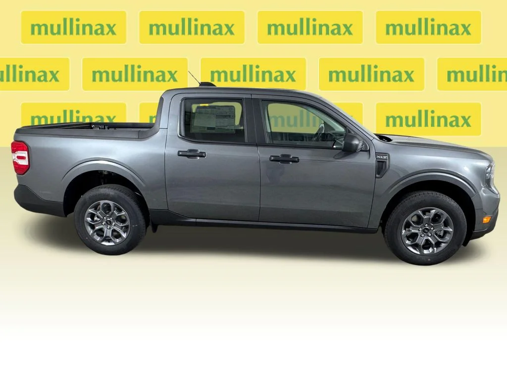 New 2026 Gray Ford XLT image 21