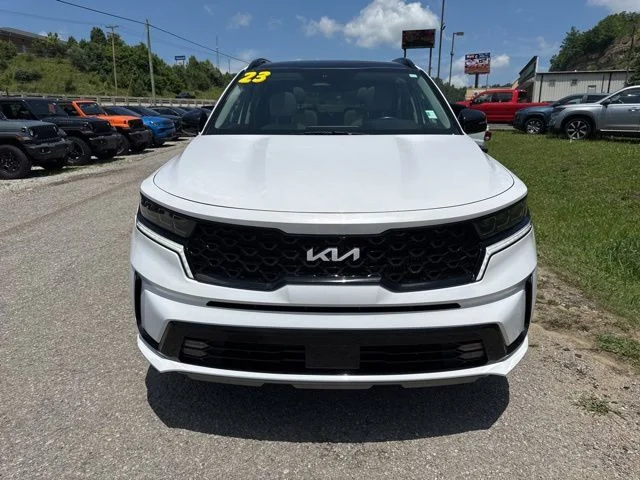 Used 2023 White Kia SX image 8