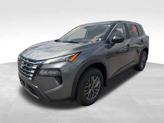 Used 2026 Gray Nissan S image 5