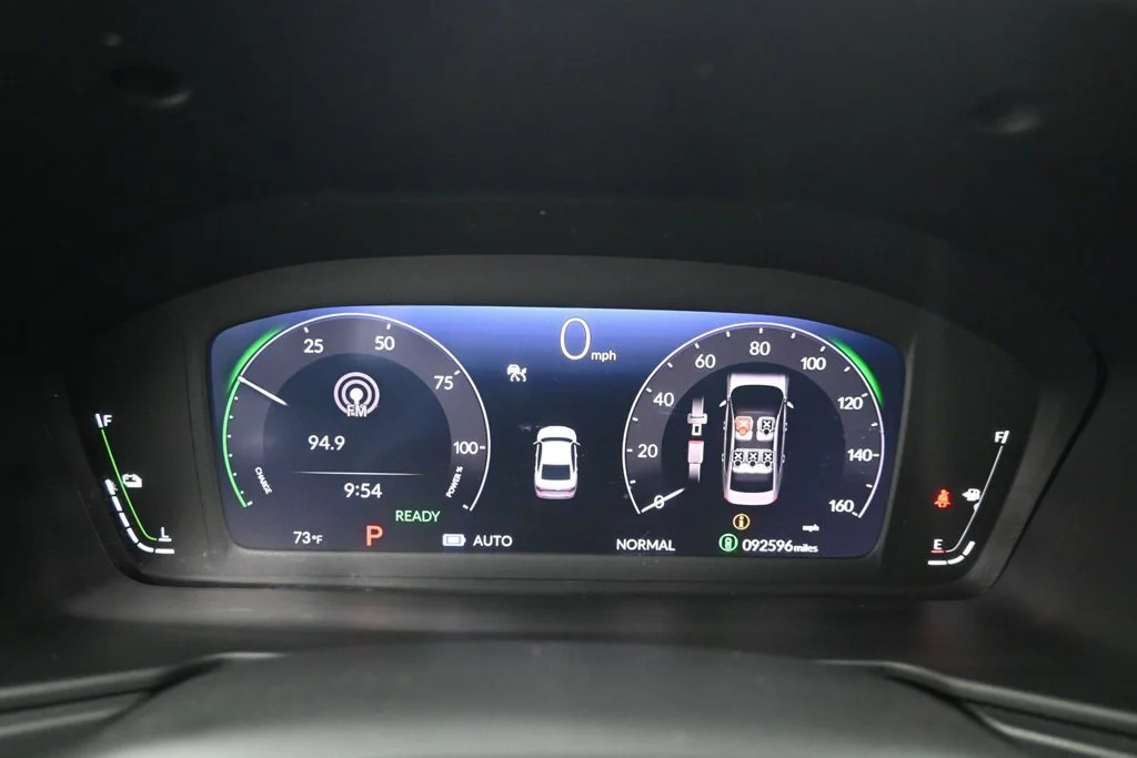 Used 2023  Honda Sport image 18