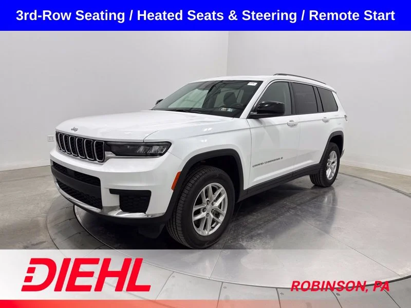 Used 2023 White Jeep Laredo image 3