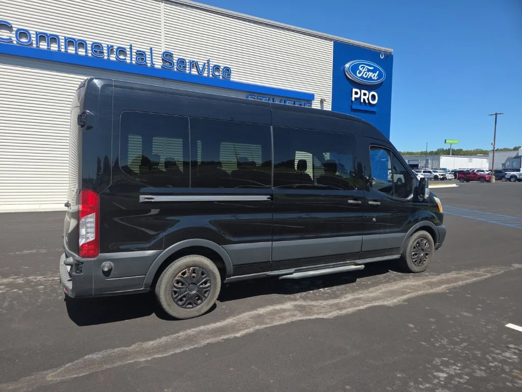 Used 2016 Black Ford XLT image 12