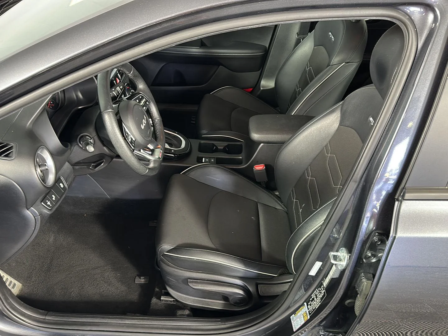 Used 2023 Gravity Gray Kia GT-Line image 6