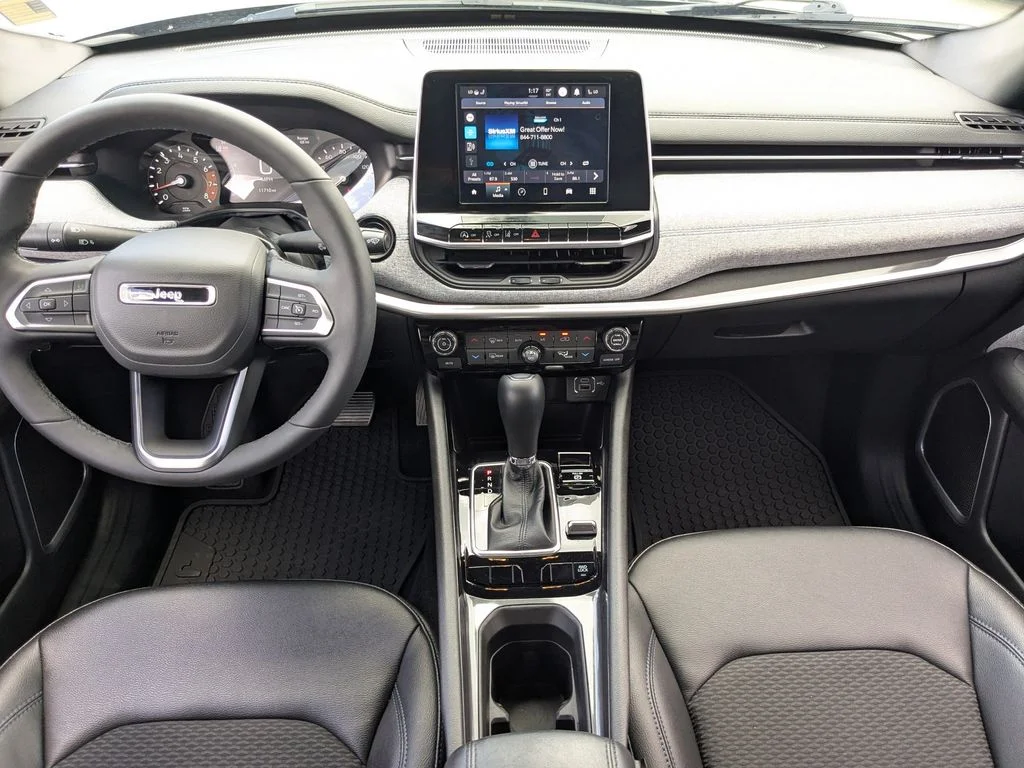 Used 2025 Black Jeep Latitude image 18