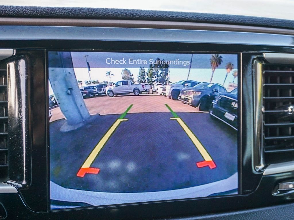 Used 2017 White Chrysler Touring image 24