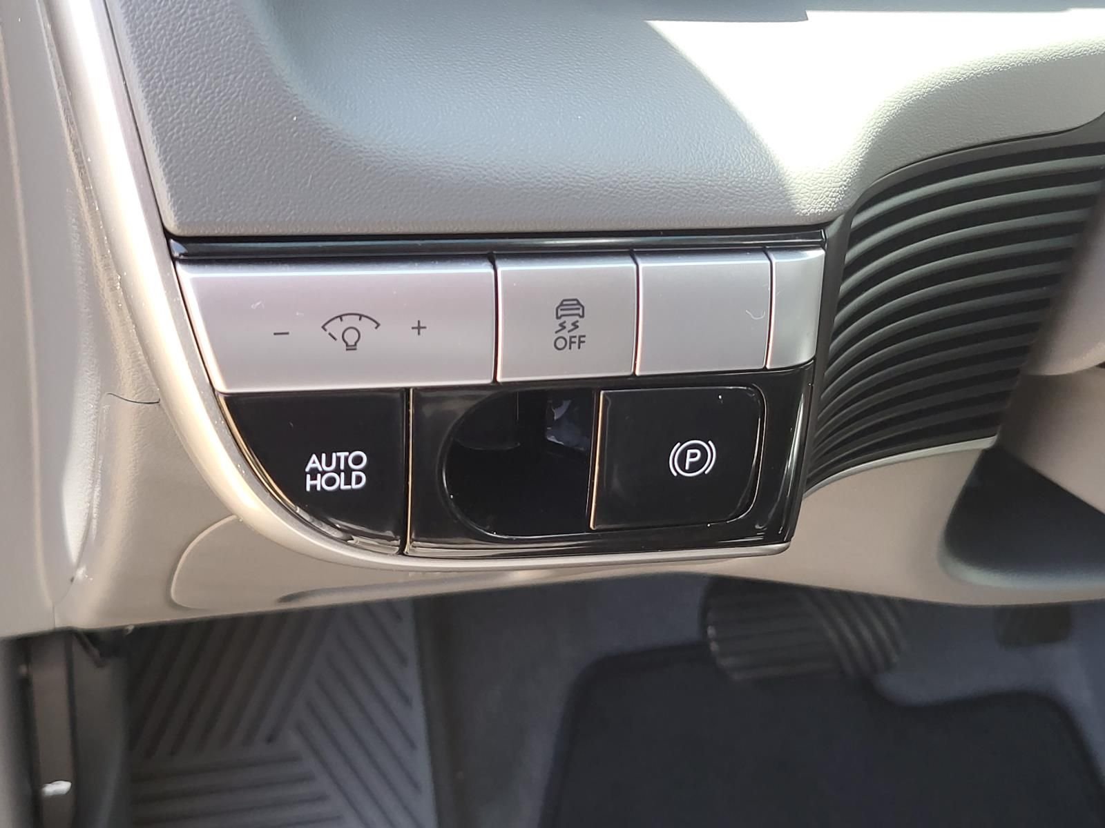 Certified Used 2024 Cyber Gray Hyundai SE image 20