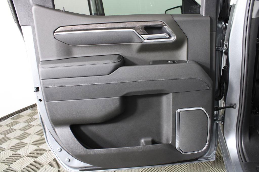 2026 Chevrolet Silverado 1500 LTZ - Photo 11