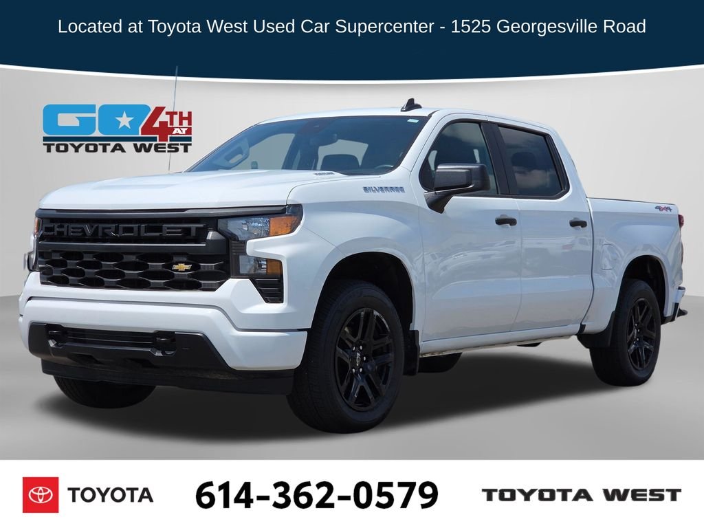 Used 2025 White Chevrolet Custom image 1