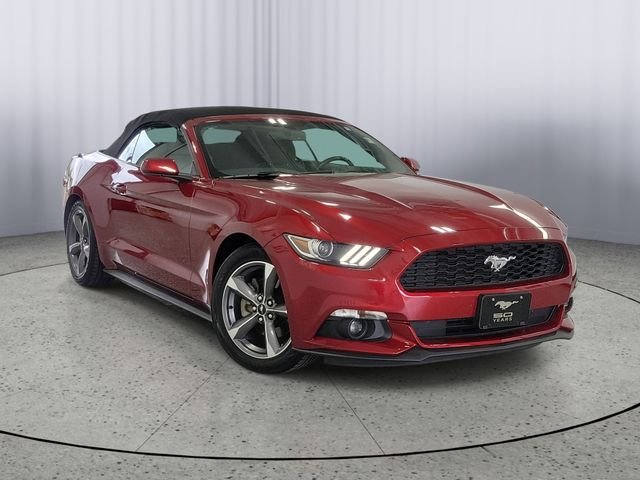 2015 Ford Mustang V6 Convertible's photo