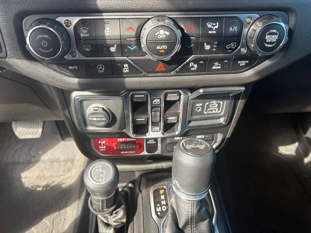 2025 Jeep Wrangler 4-Door Willys - Photo 26