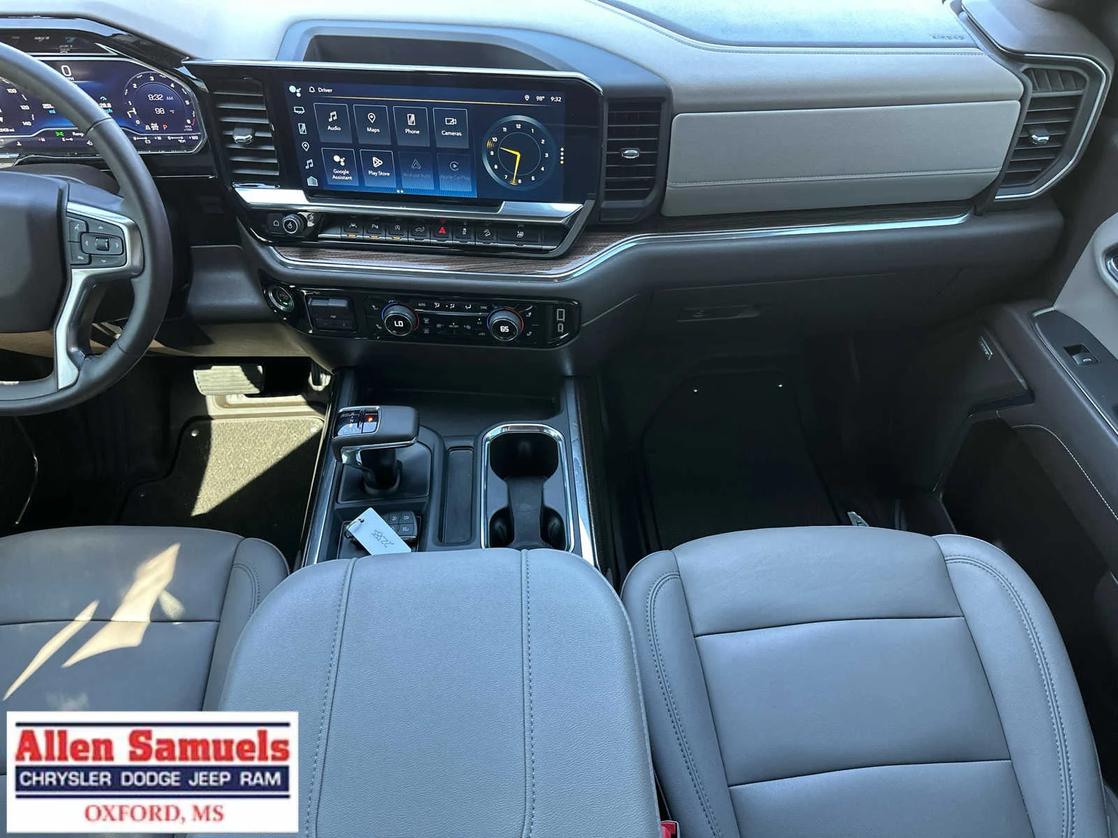 Used 2024 Summit White Chevrolet RST image 25