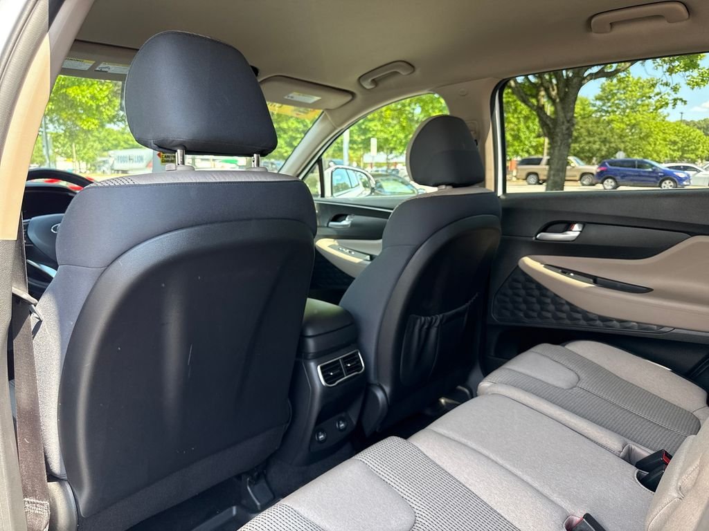 Used 2023 White Pearl Hyundai SEL image 21