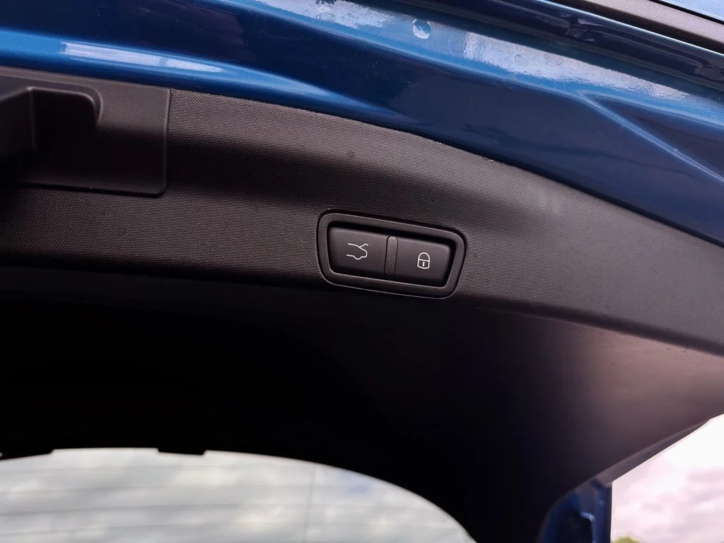 Used 2024 Blue Alfa Romeo Veloce image 26