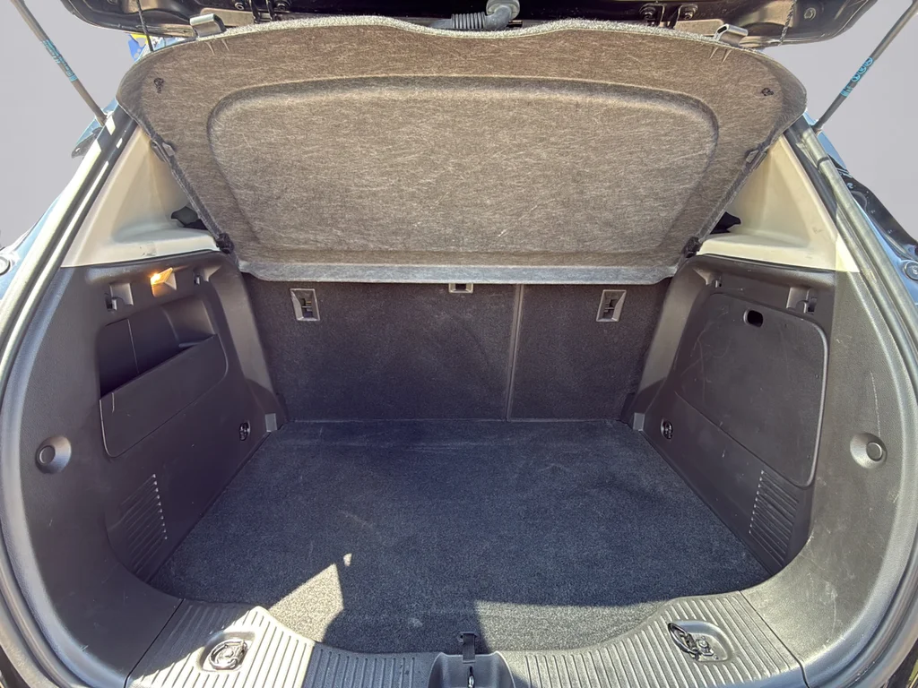 Used 2021 Ebony Twilight Metallic Buick Preferred image 23