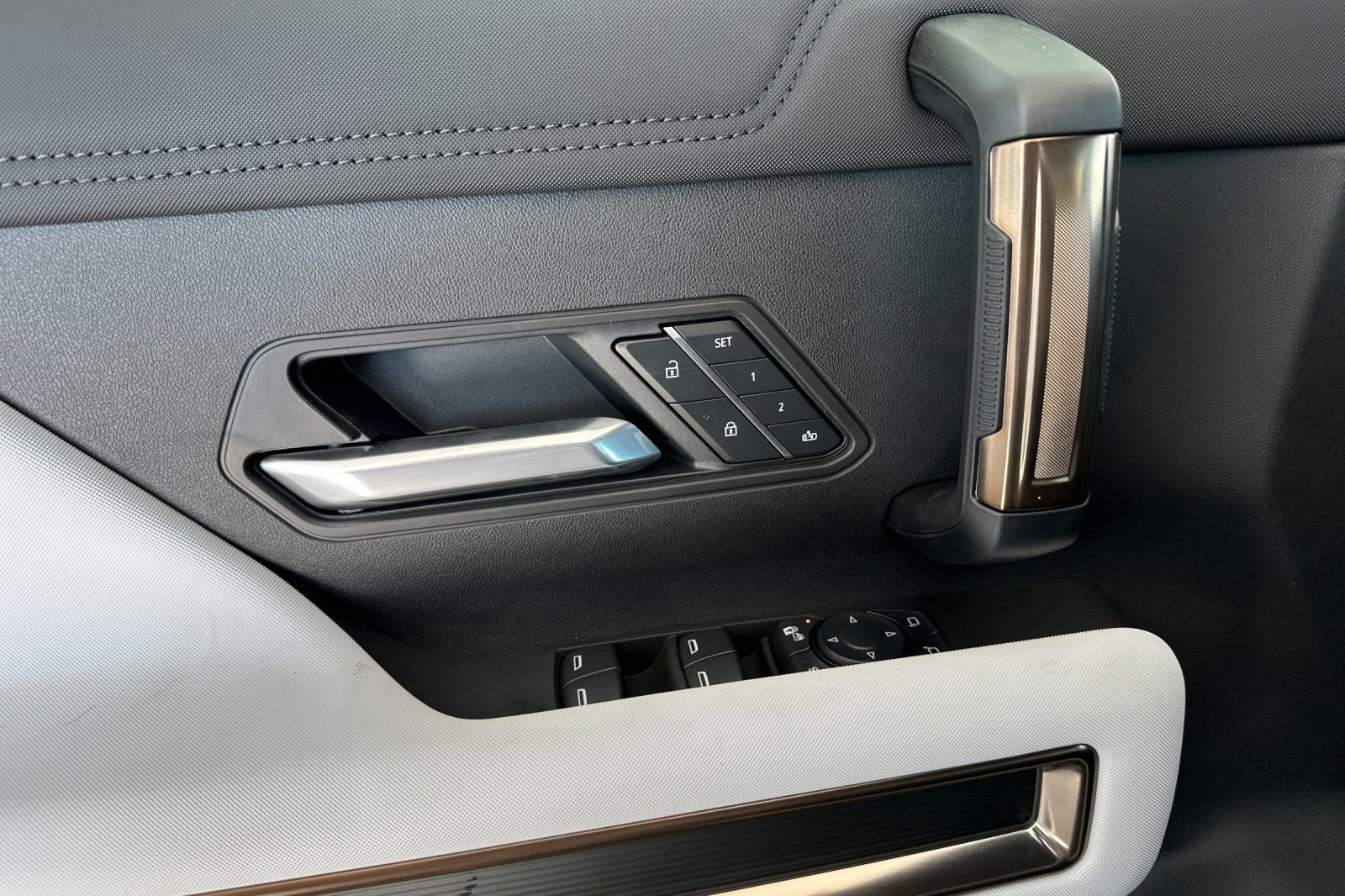 2025 GMC HUMMER EV 3X - Photo 12